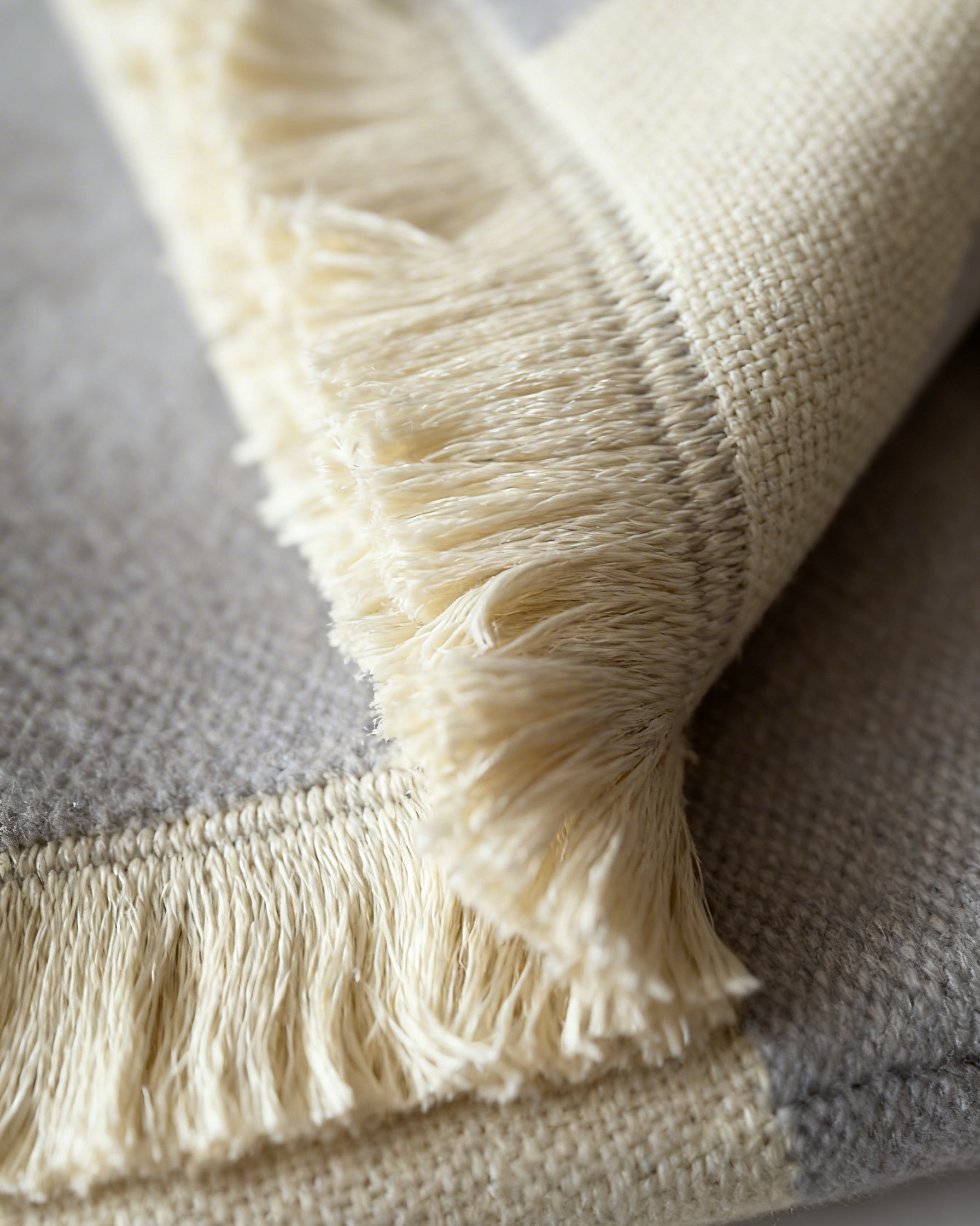 Kuscheldecke Huldra – Flieder